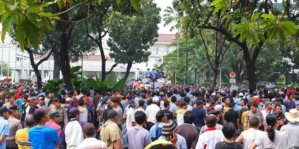 Protest against transport apps