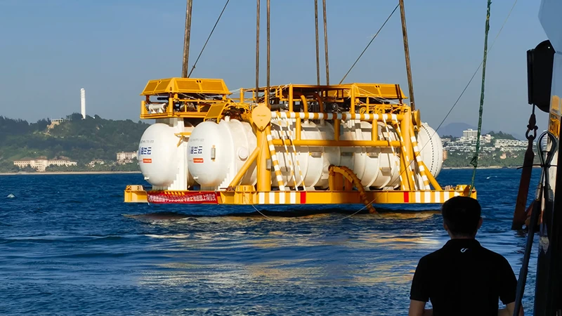 Data center, undersea, China