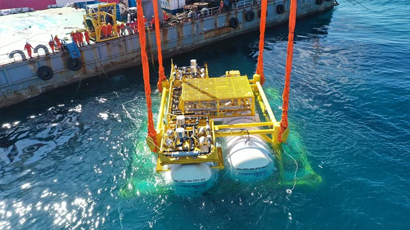 Data center, undersea, China