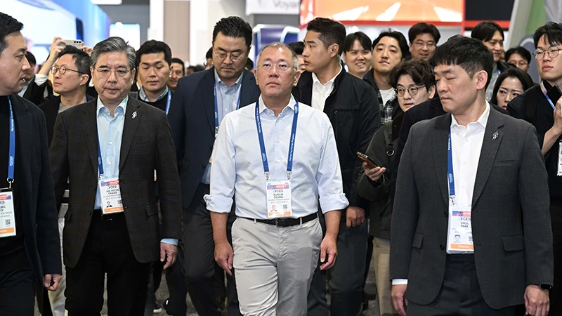 Jensen Huang, Chung Eui-sun