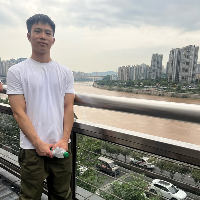 Jakku Song, a Chinese content creator and YouTuber.