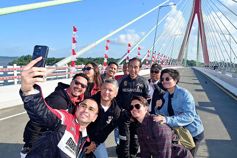 Jokowi, influencers