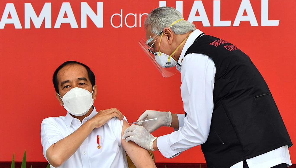Jokowi, COVID-19 vaccine.