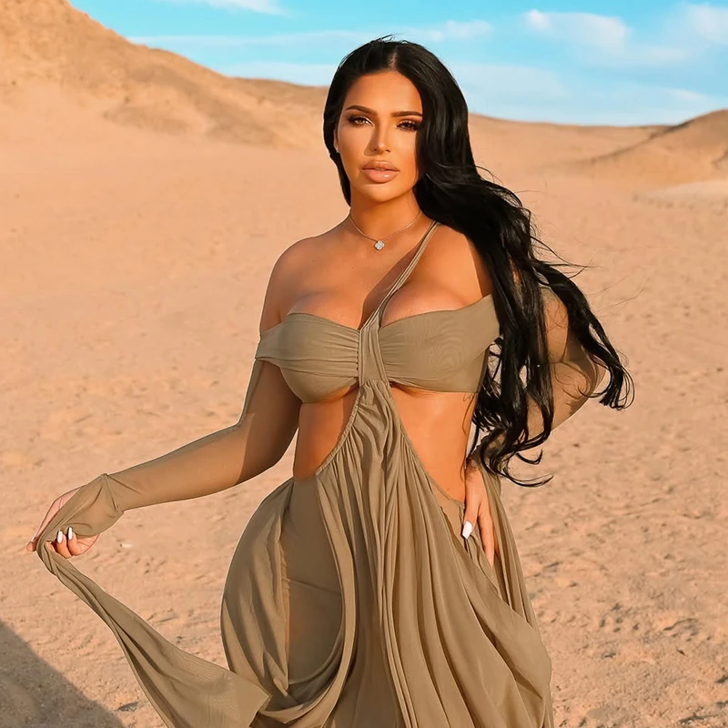 Klaudia Zakrzewska, widely known online as Klaudiaglam