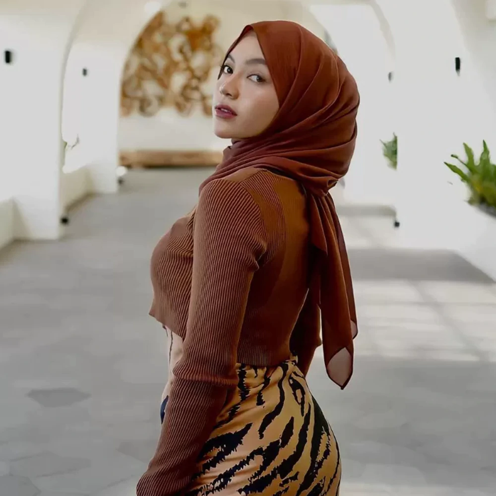 The Viral Video Of A Woman Who Performed Fellatio To An Ice Cream: Between  Indecency And Blasphemy | Eyerys