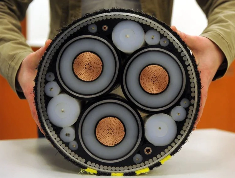 Scientists Achieve 1.84 Petabit Per Second Data Transfer Using Photonic